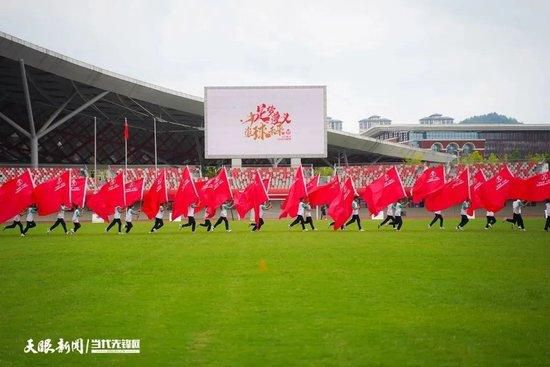 刘亦菲的演技有目共睹，面瘫实在还不算糟，关头是念起台词来僵硬造作。